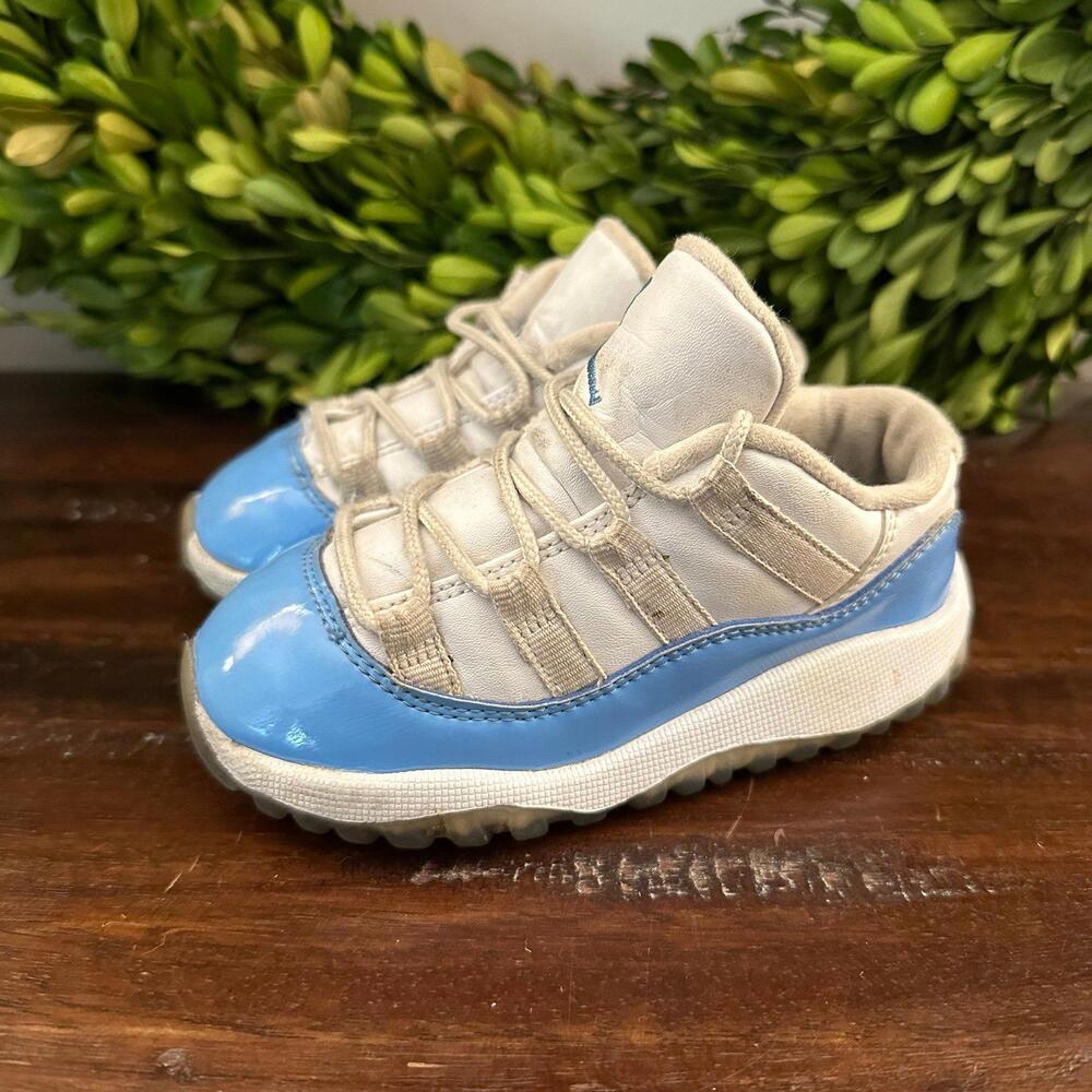 Jordan Kids Shoes in Blue and White